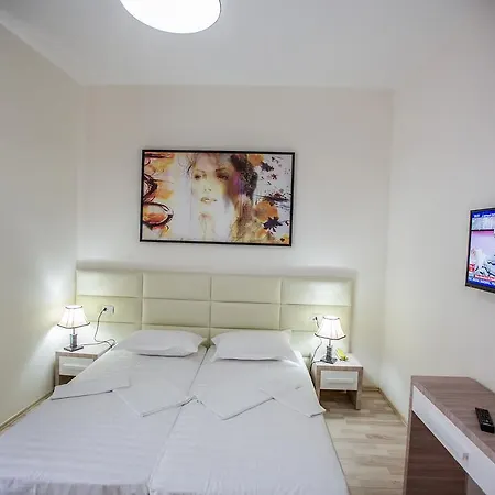 Living Hotel