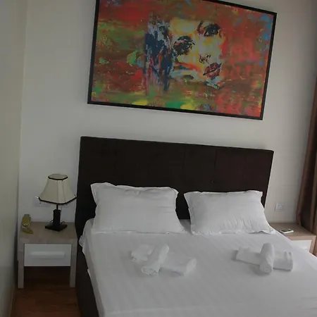 Hotel Living