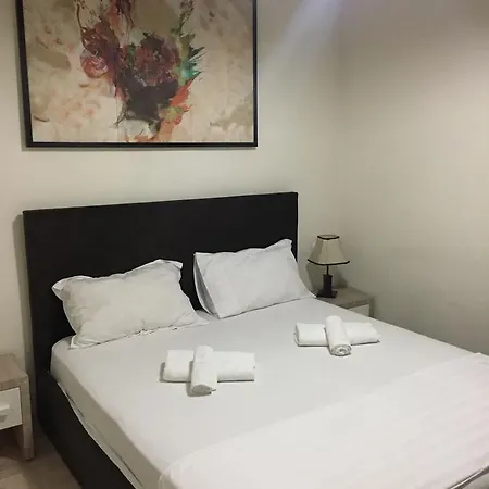 Hotel Living